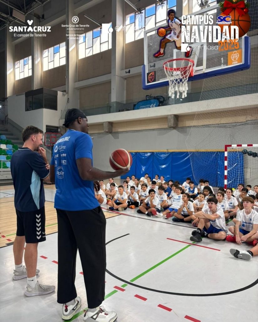 Jonathan Kilobeti visita el Campus de Navidad Emmasa 2025